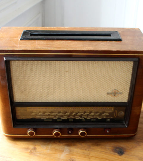 Urne Radio Vintage
